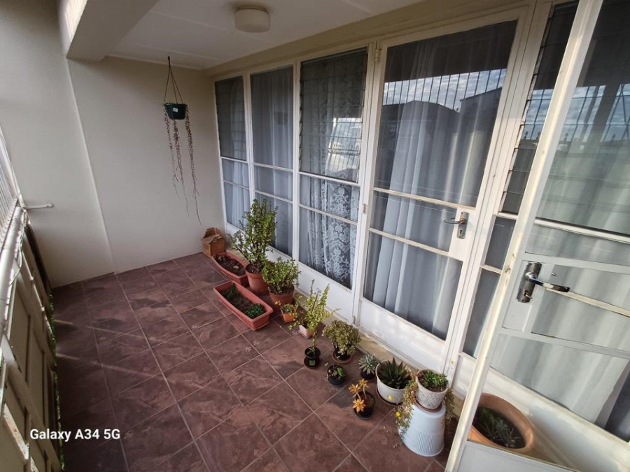 2 Bedroom Property for Sale in Esterville Western Cape